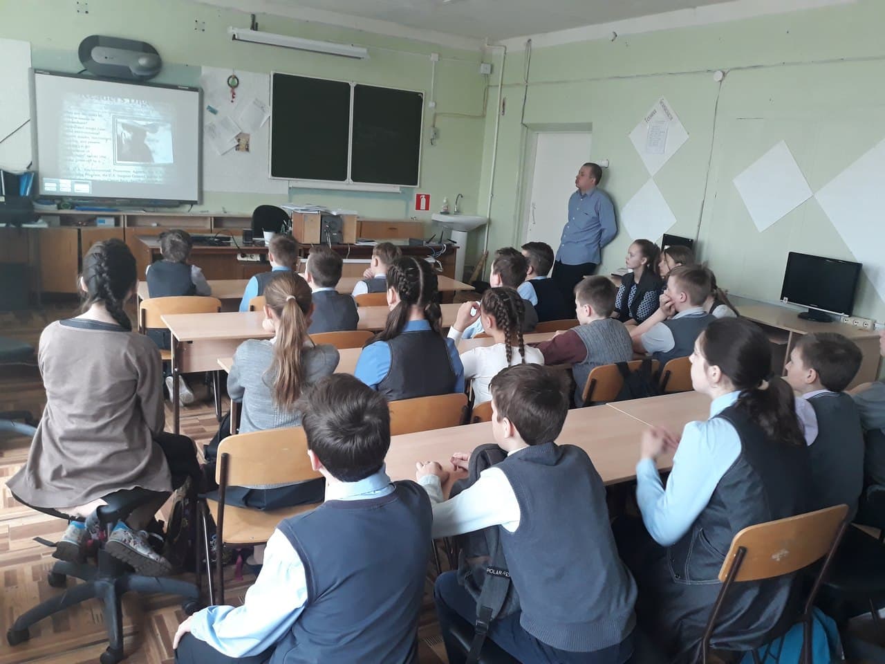 Полсотни школьников из города Великий Устюг посмотрели фильм «Секреты манипуляции. Табак»