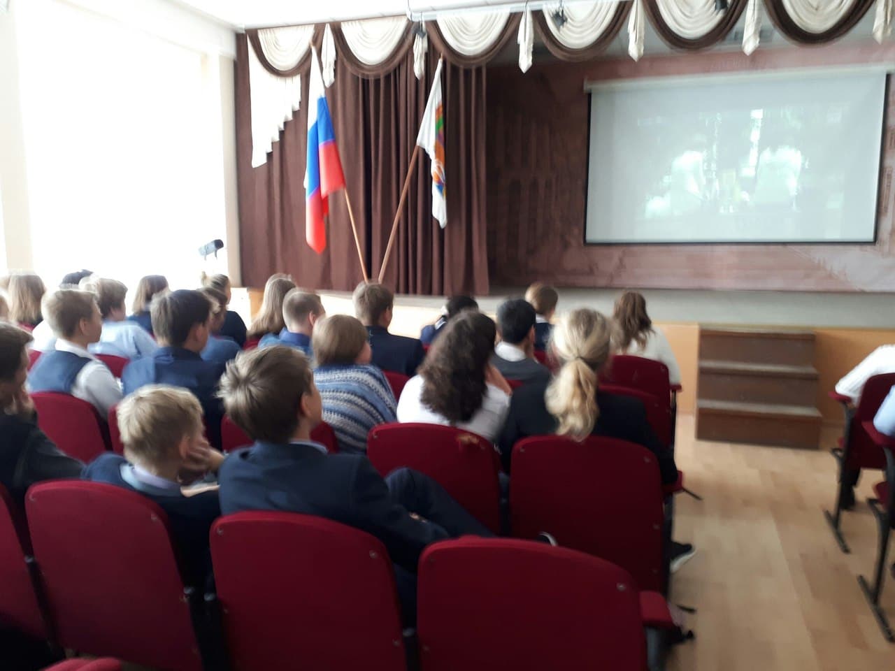 Лекторы СРОО «Общее Дело» провели профилактические занятия в гимназии №120 г. Екатеринбурга