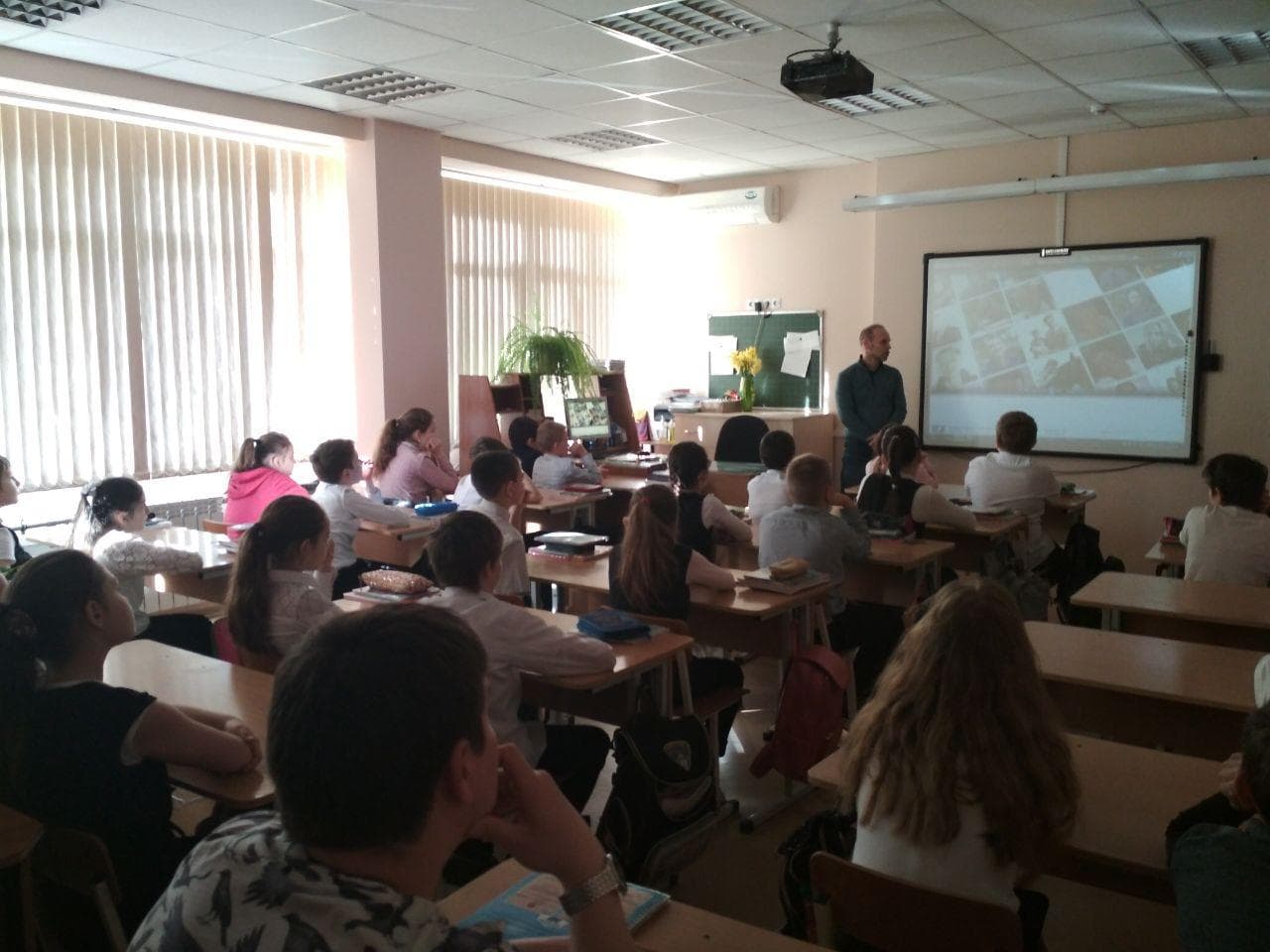 Юные учащиеся общеобразовательной школы № 4 города Сочи посмотрели мультфильм Общероссийской общественной организации «Общее дело» — «Тайны едкого дыма»