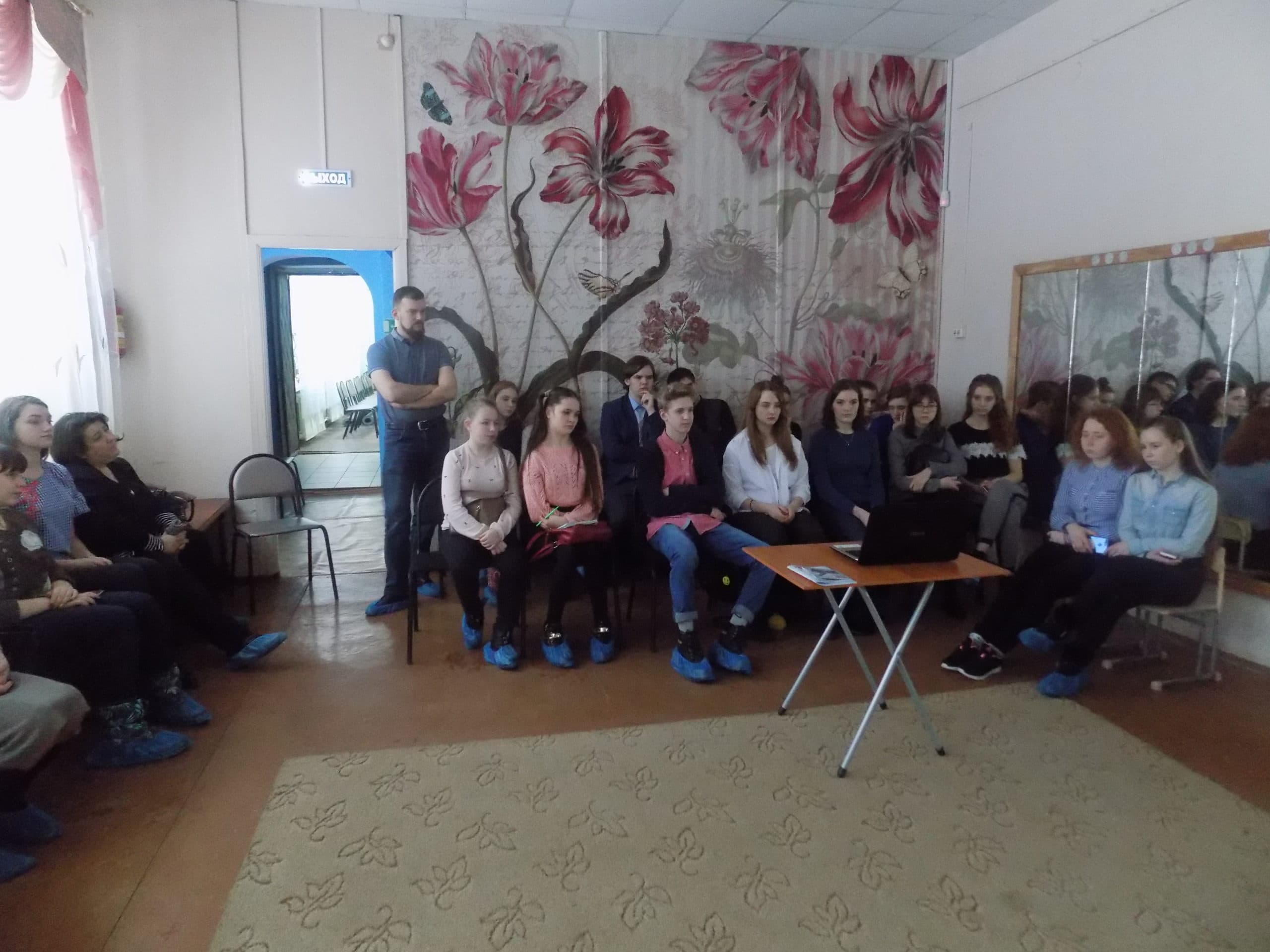 Общее дело для волонтёров в ДДТ “Жемчужина” города Костромы